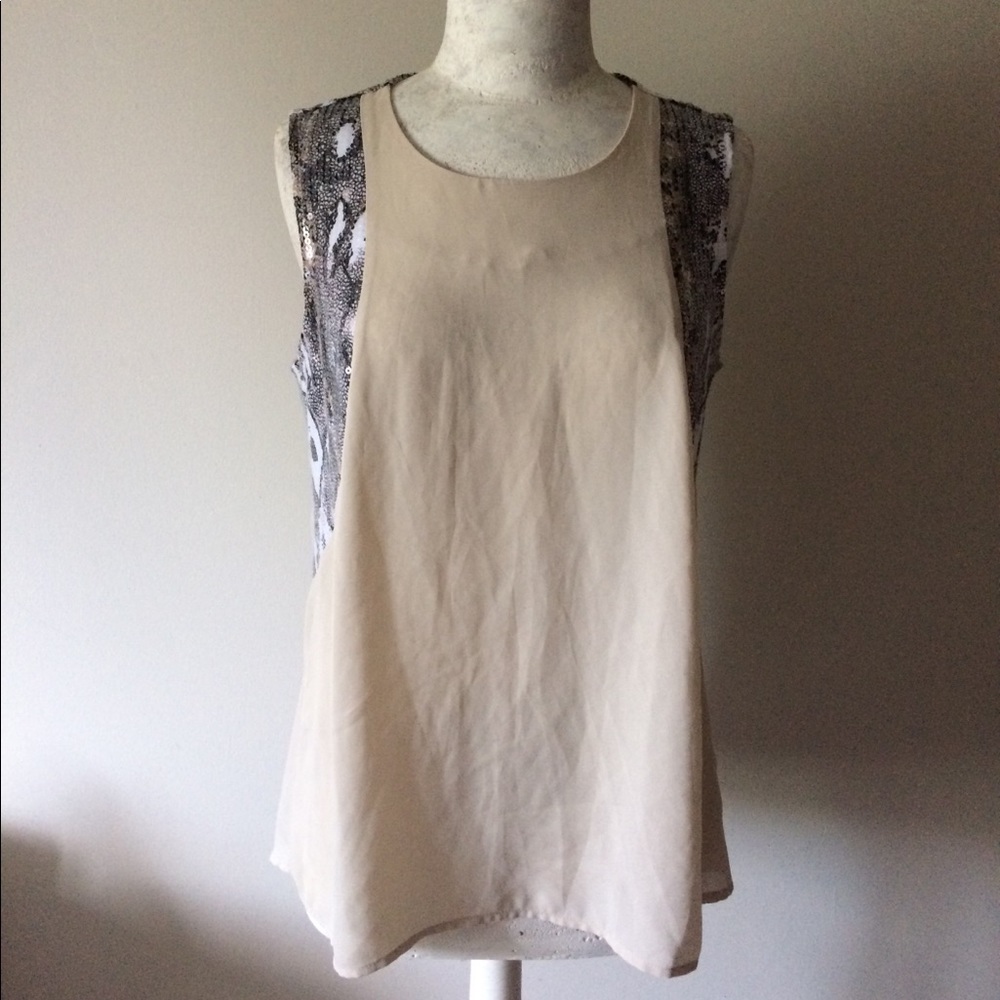 Taupe shell